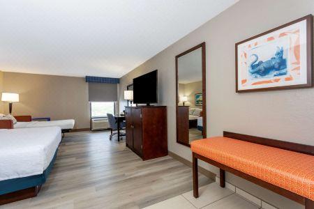 Hampton Inn Orlando-International Airport - 9