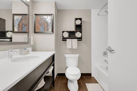 Hampton Inn & Suites by Hilton Toronto - Markham, Ontario - 50
