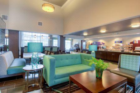 Holiday Inn Express & Suites CARLSBAD BEACH by IHG - 5