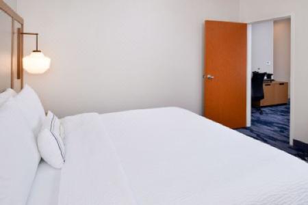 Fairfield Inn & Suites Arlington Near Six Flags - 16