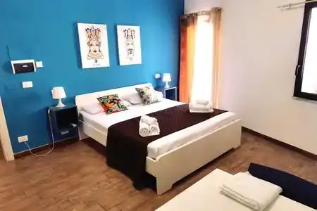A Due Passi Dal Centro sweet rooms - 5