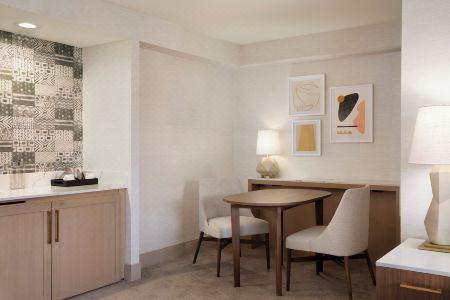 Hilton - 43