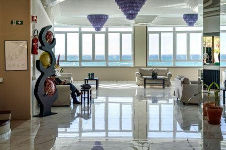 Carlton Riviera - 2