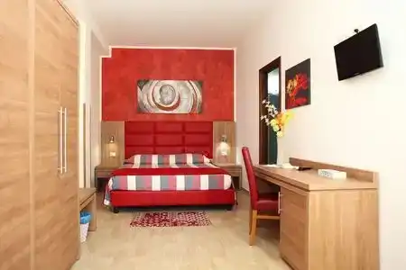 Coralia Bed and Breakfast - 6