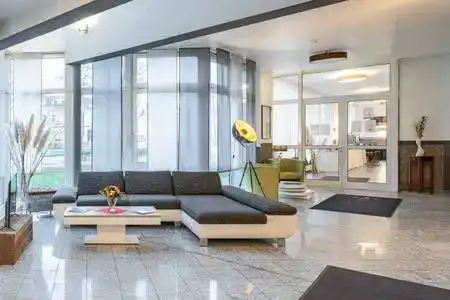 Astoria City Resort - 3