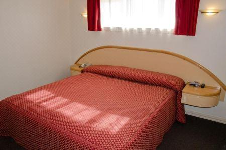 Beachfront Motel - 17