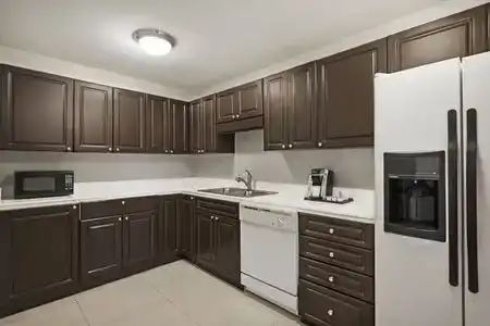 Holiday Inn Express & Suites SARASOTA EAST - I-75 by IHG - 32