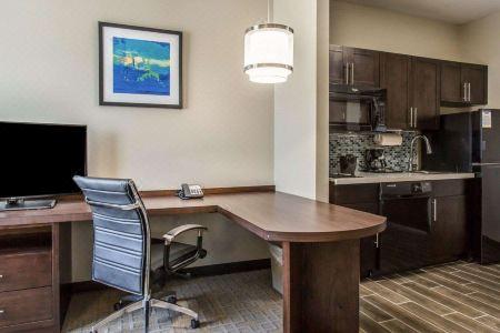 MainStay Suites Midland - 28