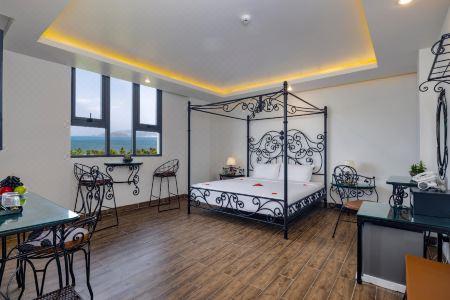 Azura Gold & Apartment - 3