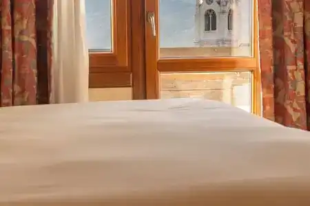 Alaska Cortina - 5