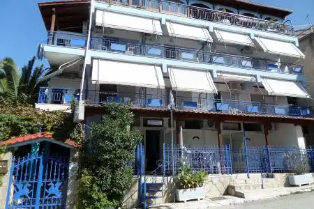 Artemis Studios & Apartments - 3