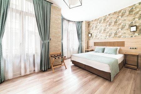 Castle Franco Suites - 17