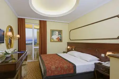 Town Antique Roman Palace - 34