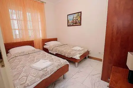 Montesan Beach Apartments - 18