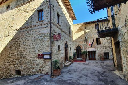 Relais La Corte Di Bettona - 9