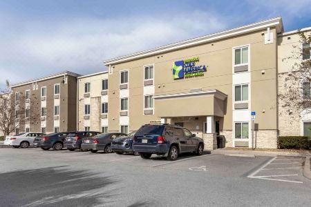 WoodSpring Suites Orlando Airport - 4