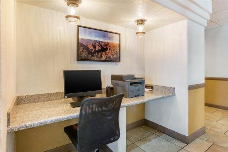 Best Western Tolleson - 9