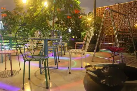 4 Seasons Hostel - 8