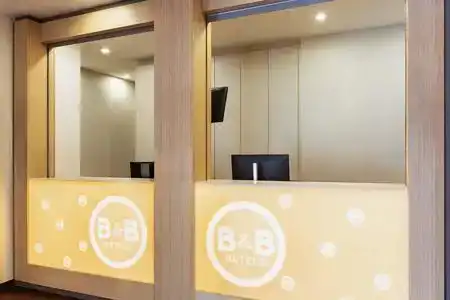 B&B Düsseldorf-Mitte - 2