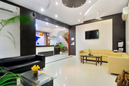 Sky Rich International -Near to Famous Karol Bagh Market & Metro Station - 5