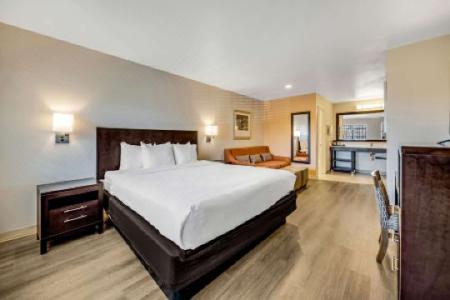 Comfort Inn Boardwalk - 57