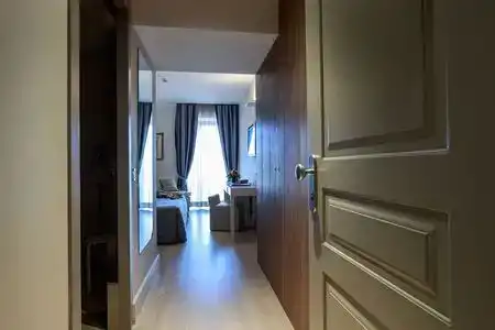 Mirasole International - 7