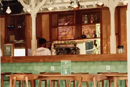 Outpost Ubud Nyuh Kuning Live - 2