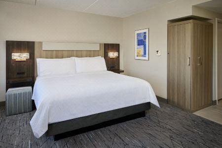 Holiday Inn Express & Suites KITCHENER SOUTHEAST by IHG - 37