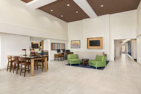 Holiday Inn Express & Suites SARASOTA EAST - I-75 by IHG - 5