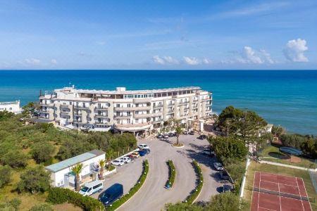 Carlton Riviera - 0