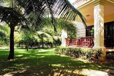 Golden Coast Resort & Spa - 42