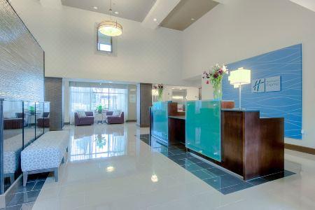 Holiday Inn Express & Suites CARLSBAD BEACH by IHG - 2