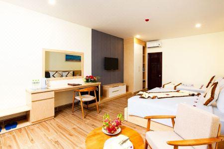 Golden Coast Resort & Spa - 54