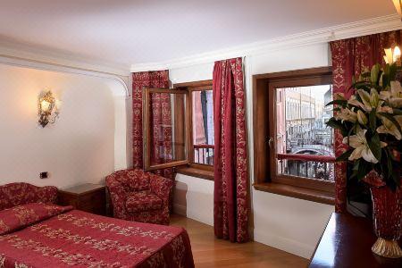 Suites Torre Dell'Orologio - 59