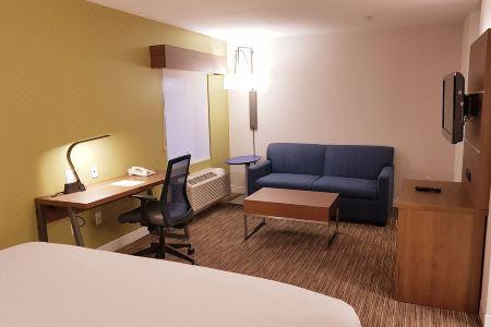 Holiday Inn Express & Suites SURREY by IHG - 57