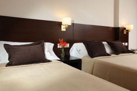 Europlaza & Suites - 15
