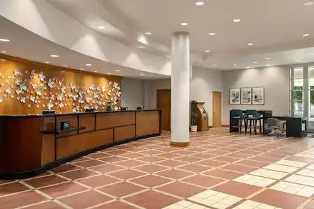 Embassy Suites by Hilton Atlanta at Centennial Olympic Park - 2