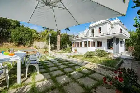 Villa Louise - 0