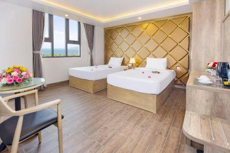 Azura Gold & Apartment - 8