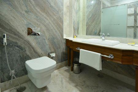 Nirbana Palace - A Heritage and Spa - 20