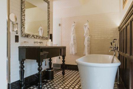 The Lalit London - 118