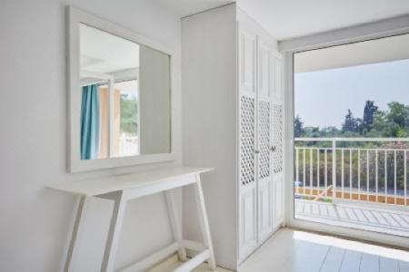 Lagoon Luxury Suites - 43