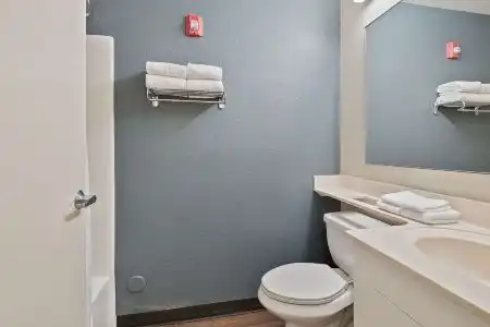 Extended Stay America Suites - Miami - Airport - Blue Lagoon - 35