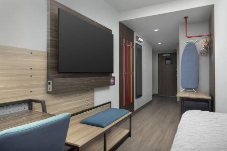 Home2 Suites by Hilton Miami Airport South Blue Lagoon - 48