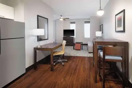 Homewood Suites by Hilton Denver Downtown-Convention Center - 11