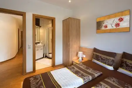 Montelux Apartments - 7