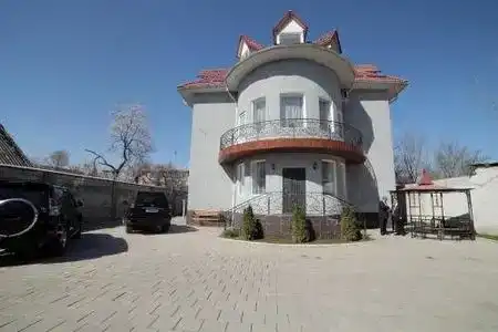 Kerben Palace Bishkek - 1
