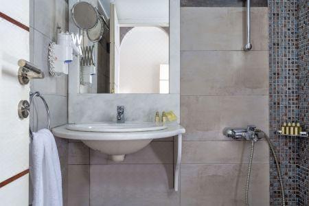 Loizos Stylish Residences - 45