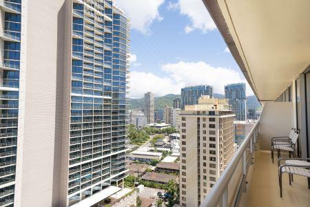 Embassy Suites by Hilton Waikiki Beach Walk - 102