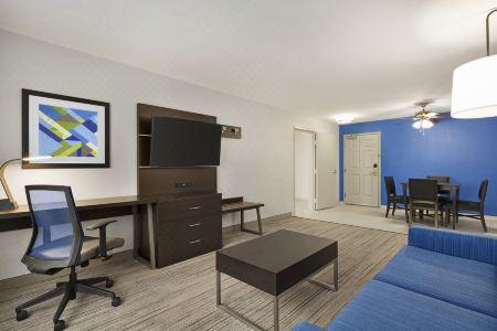 Holiday Inn Express & Suites SARASOTA EAST - I-75 by IHG - 31